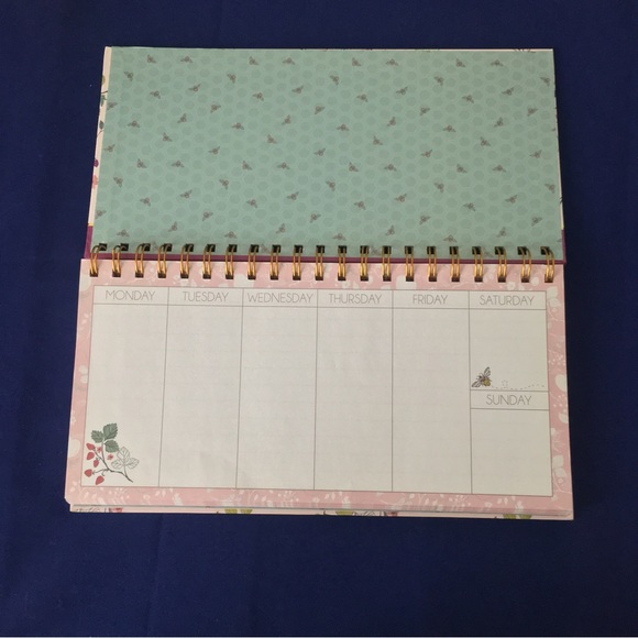 Milly Green Weekly Planner Notebook - Picture 5 of 10